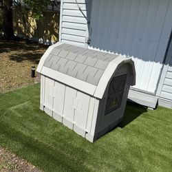 Dog house For Sale