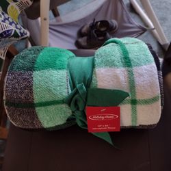 Xmas Gifts. 2 50x60 Microplush Throws.  Bundle Of 2 Size Each 50x60.   Never Used.  Cash Porch Pickup Redmond.