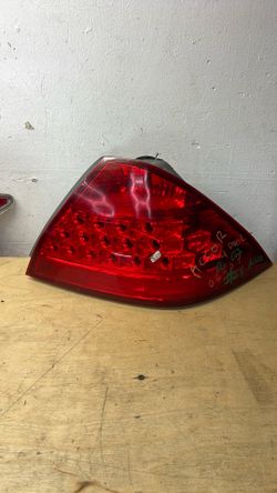 2006 2007 Honda Accord passenger side taillight