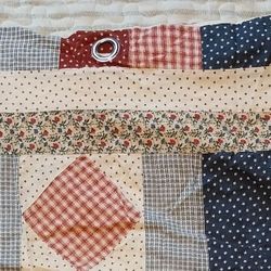 AMERICAN SHOWER CURTAIN WITH VALANCE AND AMERICAN FLAG RUG 