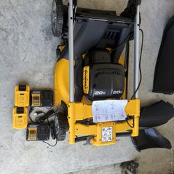 BRAND NEW!!!!  ONLY USED TWICE DEWALT ELECTRIC LAWN MOWER