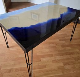 Stunning Mirage Dining table  50x35