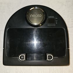 ​Neato Botvac Connected D3 - For Parts or Repair - Includes Base, Battery, and more.