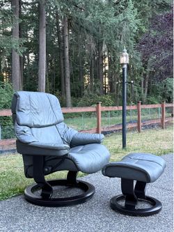 Ekornes Stressless Chair And Ottoman Reno model