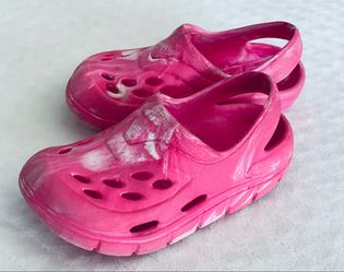 Pink Rubber Clogs Size 4 toddlers 💗 Baby Girl