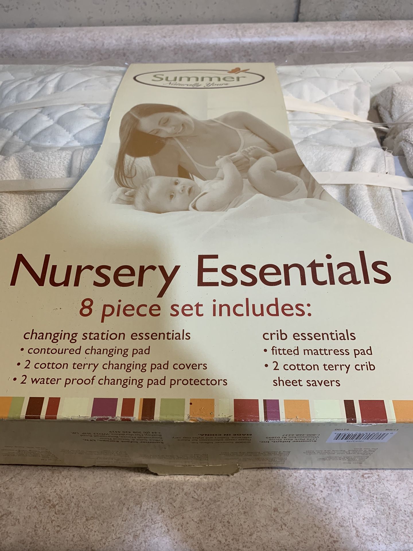 Changing table/crib set