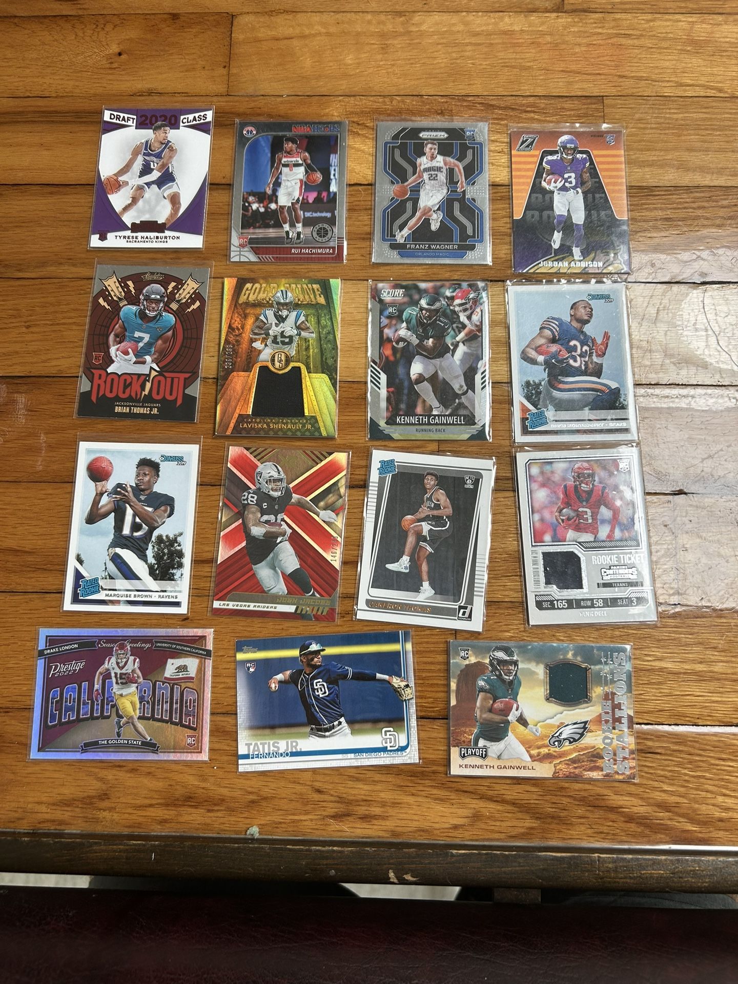 Baseball. Basketball Football Sports Card Lot.