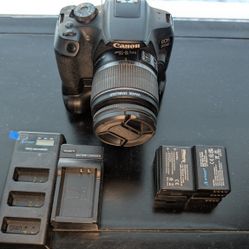 Canon 2000D (T7)  Excellent Condition 