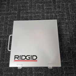 RIDGID KNOCK OUT PUNCH/DIE SET