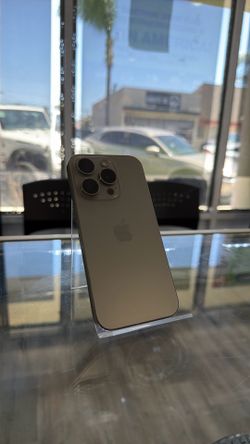 iPhone 15 pro 512gb