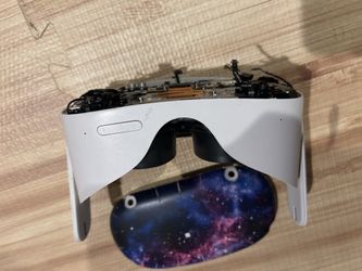 Broken oculus parts only
