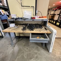 Table-desk $80‼️