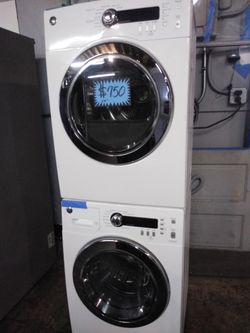 GE 24 in front load washer and dryer set like new with 4 months warranty