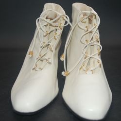 Enzo Angiolini White Ankle Boots Size  8M