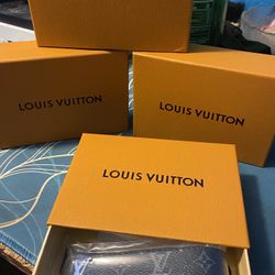 Lv Bracelet 