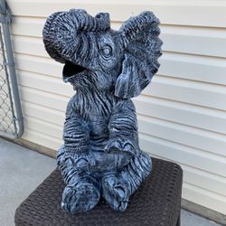 Happy elephant statue