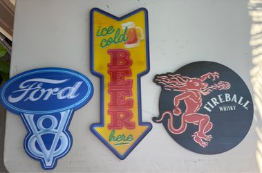 3D Wall art sizes 15x14 ,24x9, 14 inch round. 15.00 each
