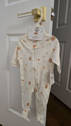 Snoopy sleep play Ivory