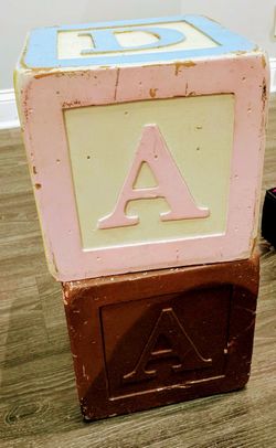 2 Huge Alphabet Blocks