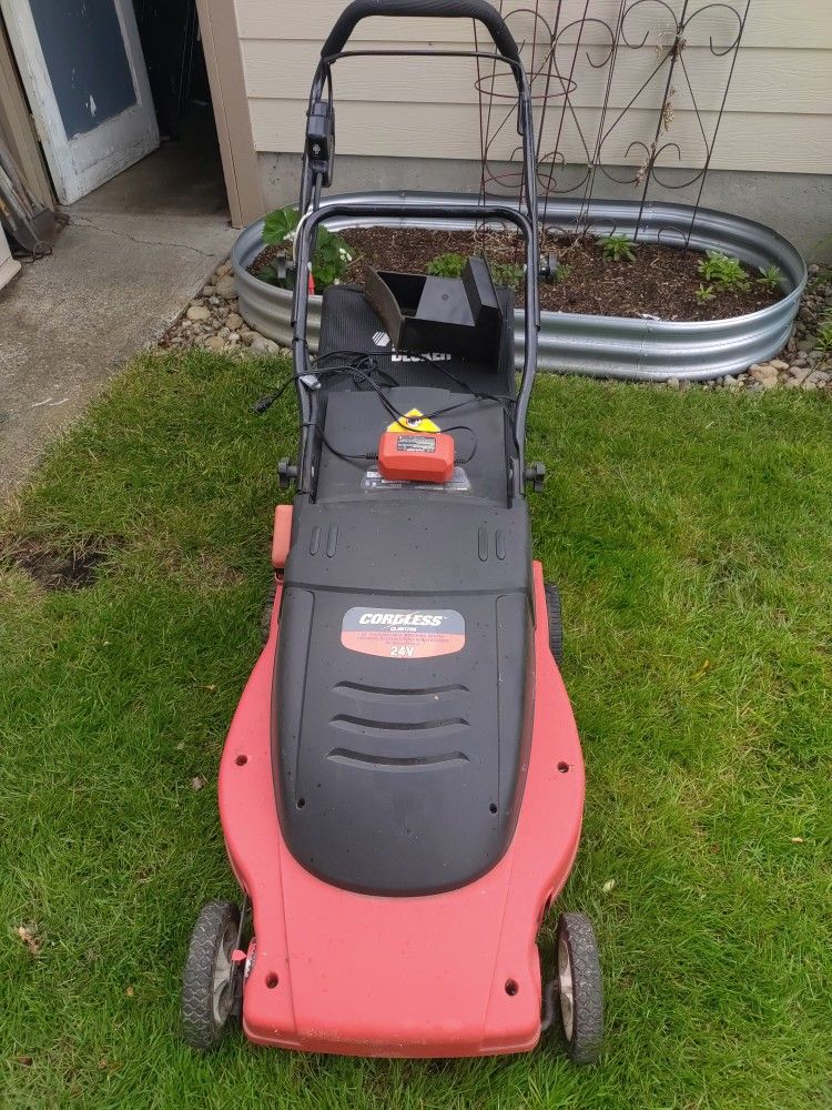 Black & Decker Cordless Lawn Mower