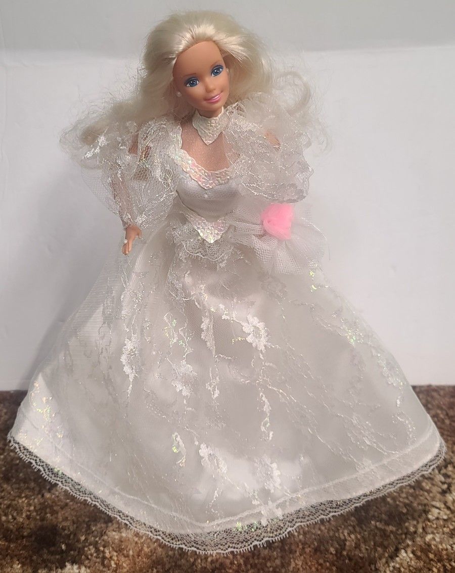 Vintage 1989 Wedding Barbie With Nylons And Garter