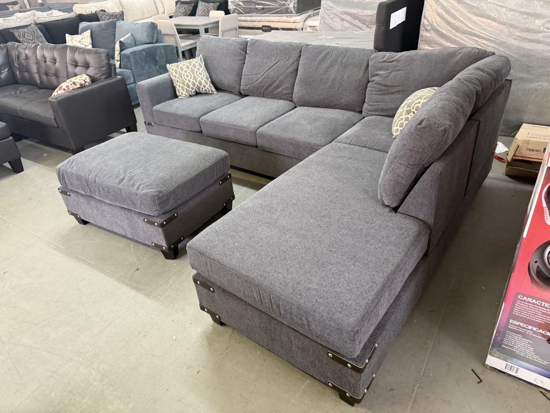 NEW GRAY SECTIONAL & OTTOMAN