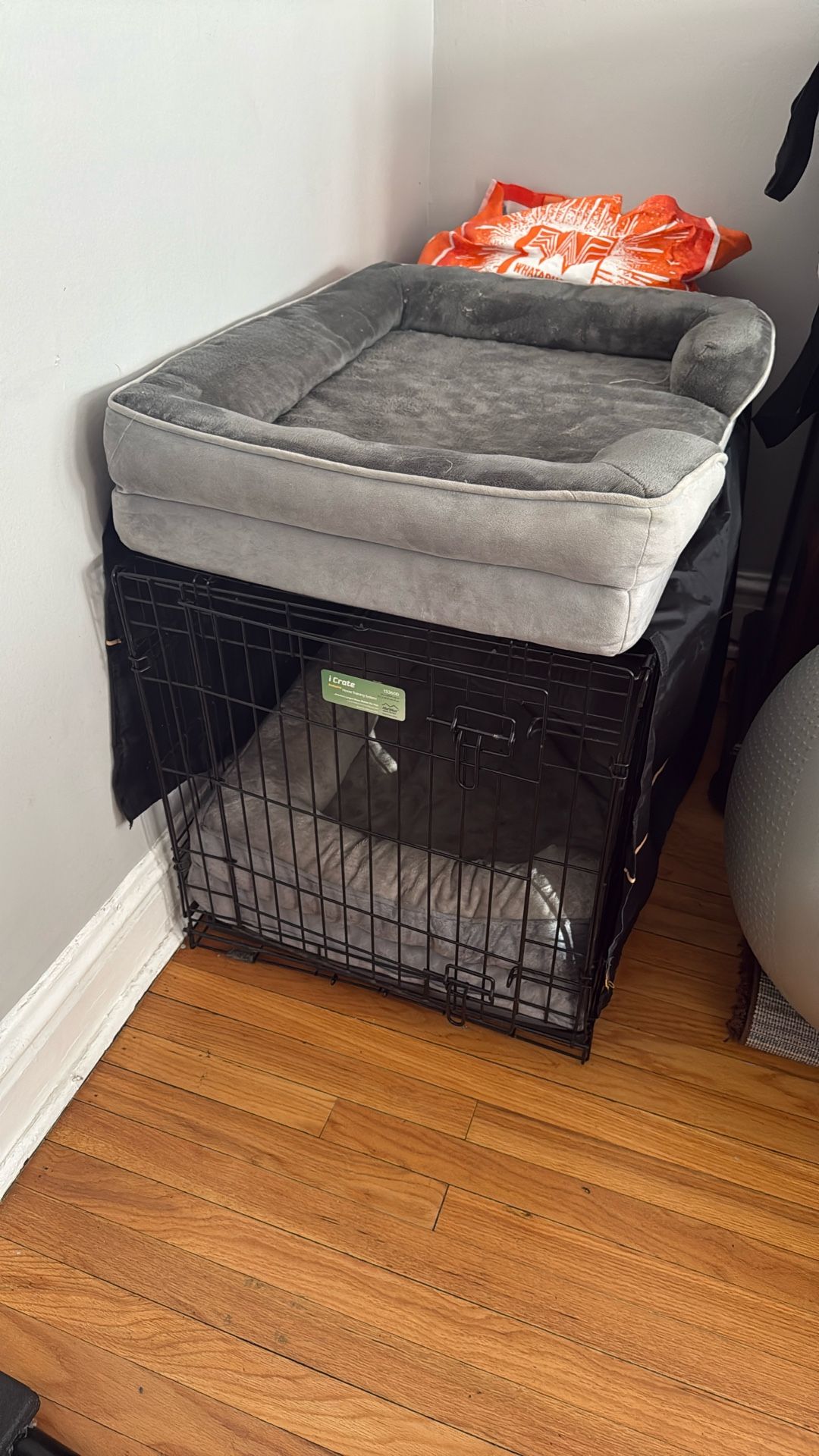 36 In Dog Crate And Two Memory Foam Beds