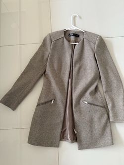 Zara Women's Collarless Zip-Up Coat