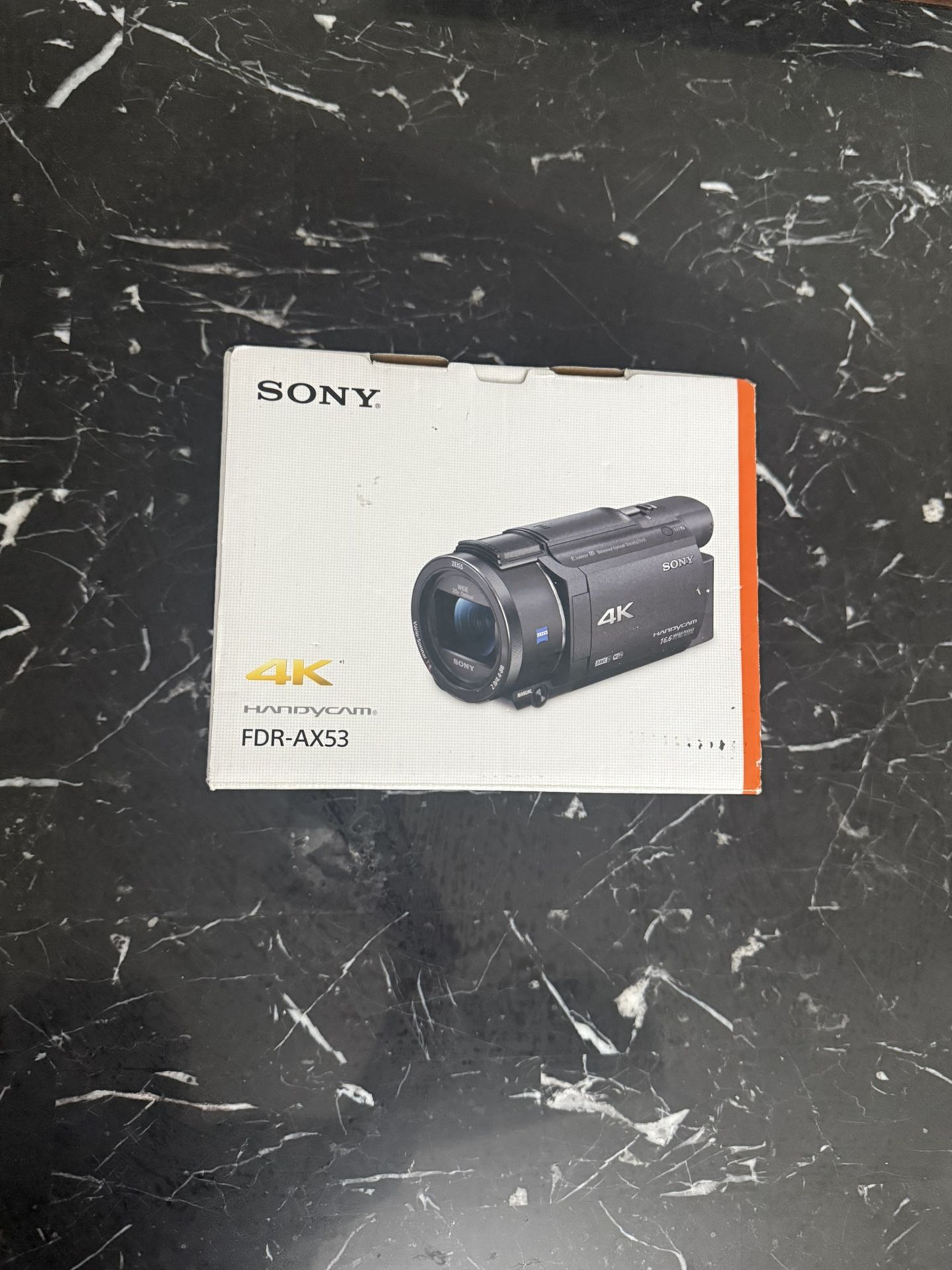 Sony Handycam FDR-AX53
