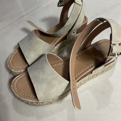 Women’s Sandal Wedges Size 9 - New - Only $10!!