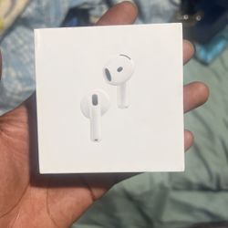 Apple AirPod 4 Noise Cancellation 