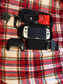 Nintendo switch OLED model w/ joy-con