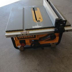Dewalt 10in Tablesaw