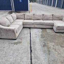 Sectional with chaise