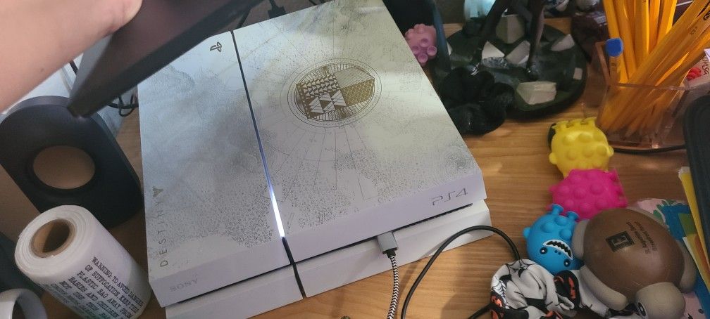 Ps4 Destiny Edition, 1tb Ssd With Controller