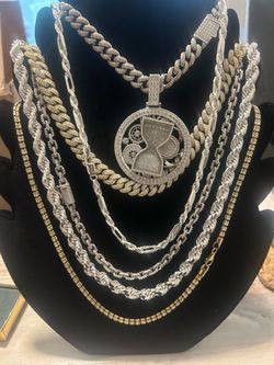 Silver 925 ,, iced out Cuban link chains inbox for info