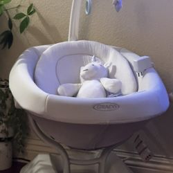 Brand New Graco Baby Swing For Sale