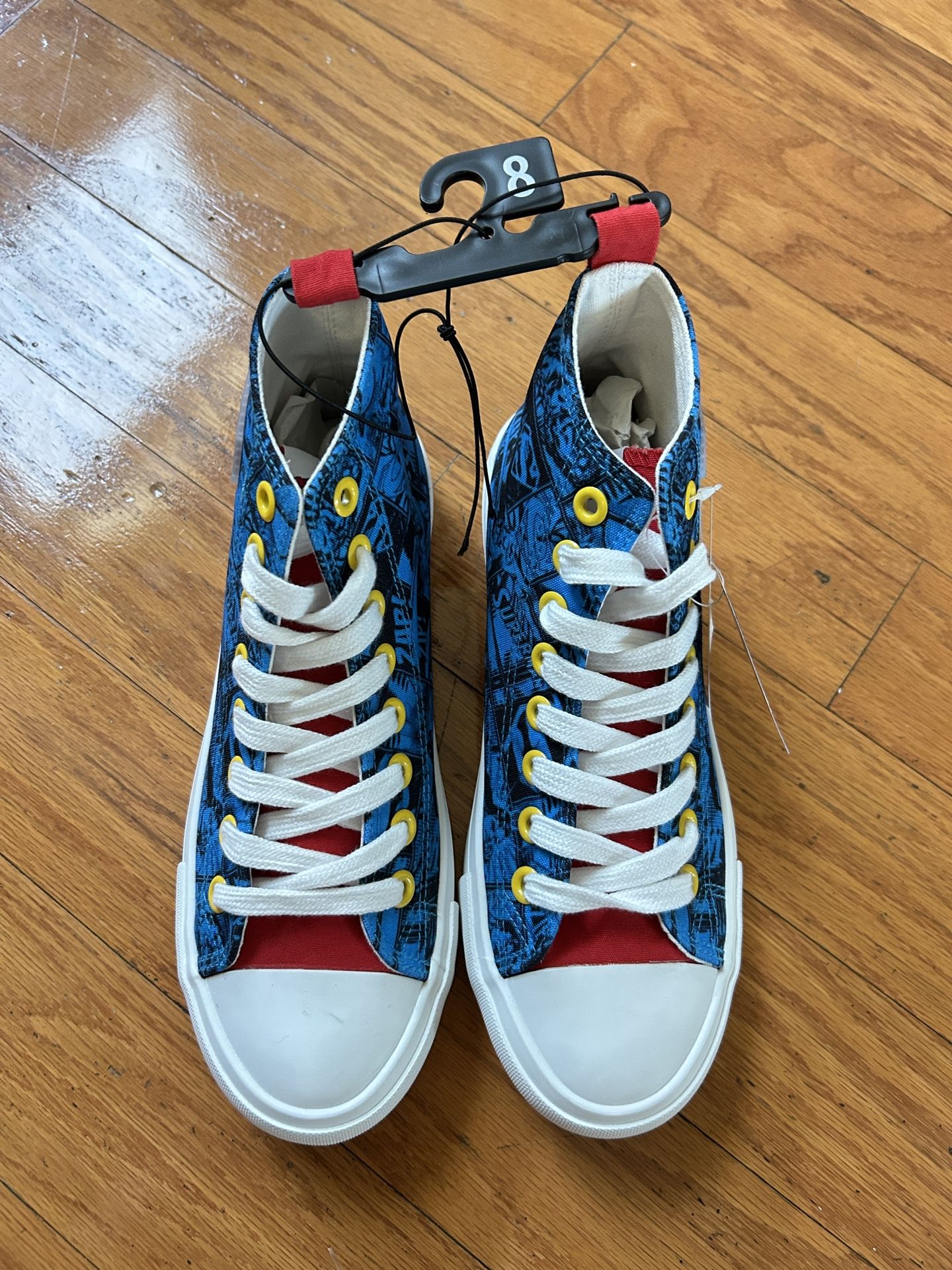 NWT Licensed DC comics Superman men’s high top sneakers Size 8