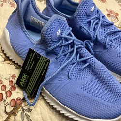 AKK lifestyle, shoes