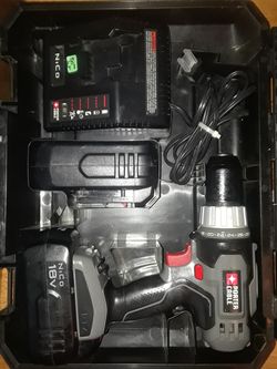 Porter-Cable 18 volt drill kit with 2 batteries charger and hard shell case