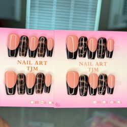 Press on nails