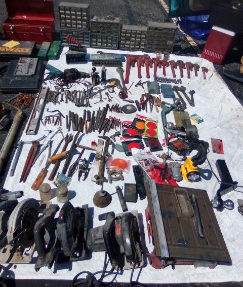 Mixture Of Hand And Power Tools