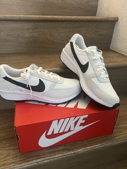 Nike Waffle Men’s Shoes