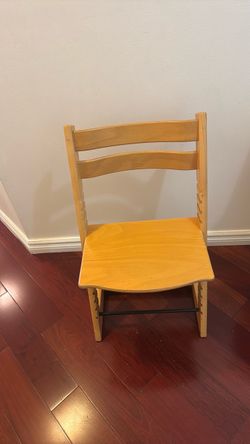 Stoke chair