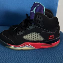 Jordan’s Size 7.5 Man