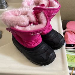 GIRLS Pink Snow Boots Size 8