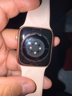 Apple Watch Series 6 44mm Gold Aluminum