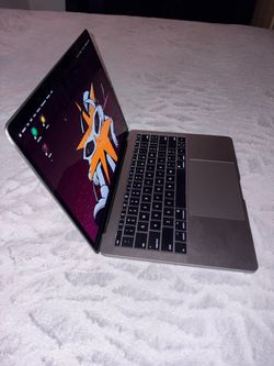 MacBook Pro Retina 2017 13-inch (MacOS Tahoe & New Battery)