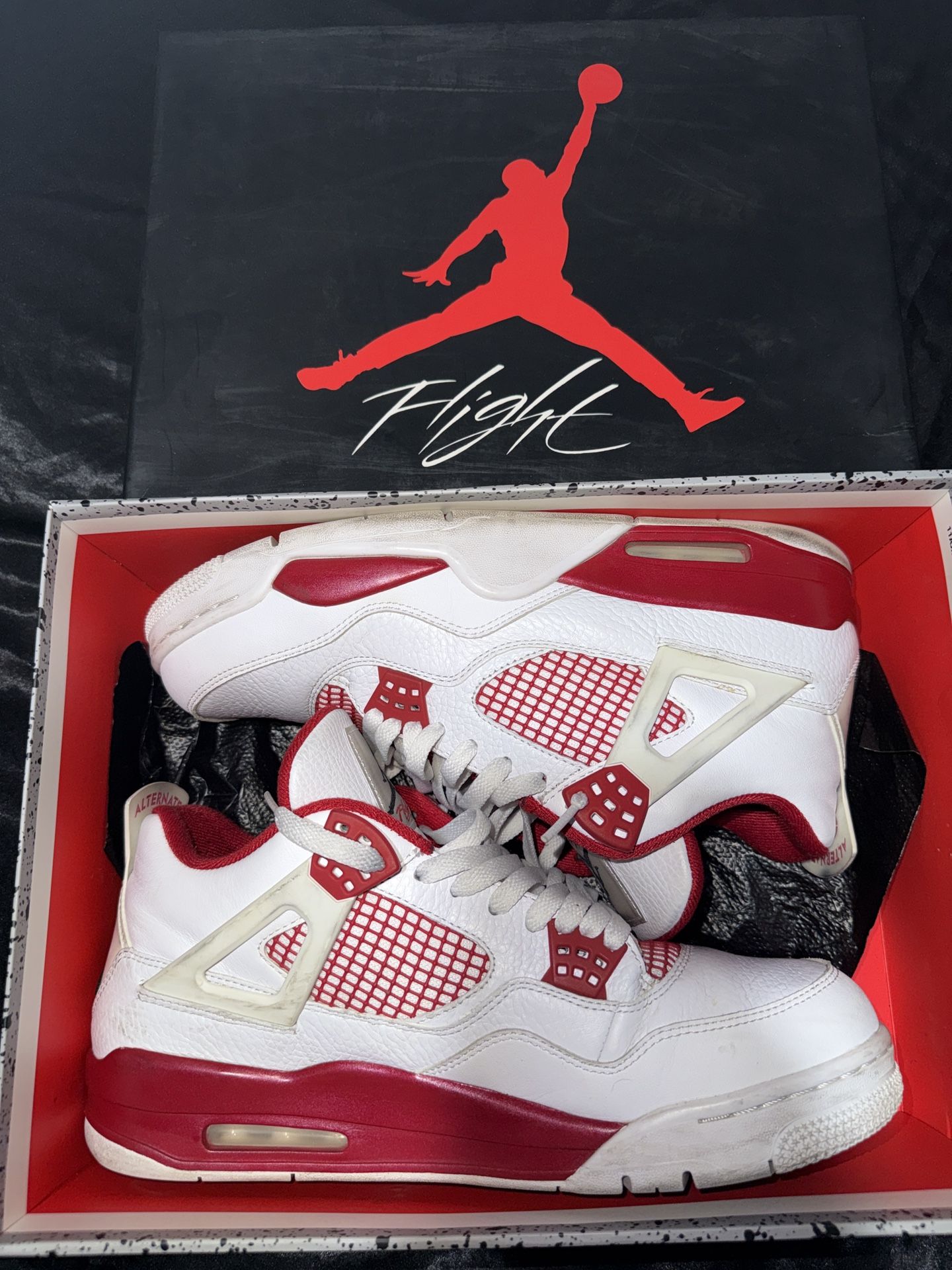 Alternate 89 Jordan 4s