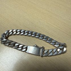.950 Sterling Silver Bracelet 